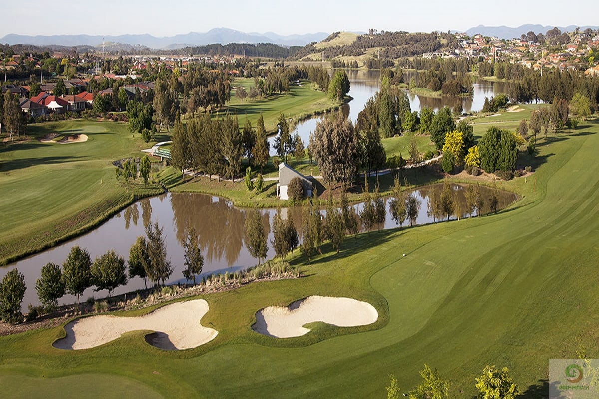Gungahlin Lakes Golf & Community Club